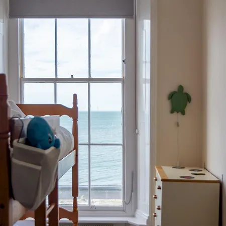 Sea View Flat In Herne Bay Kent Pass The Keys Exterior photo