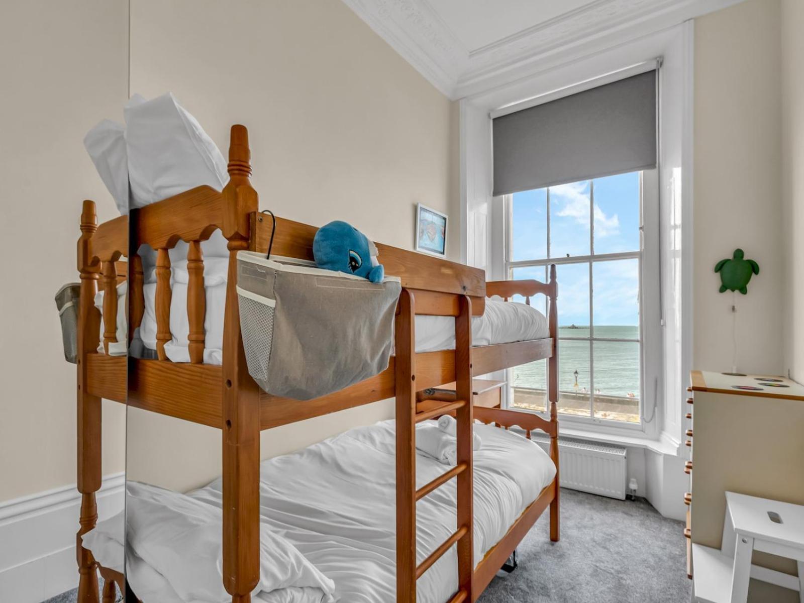 Apartment Sea View Flat In Kent Pass The Keys